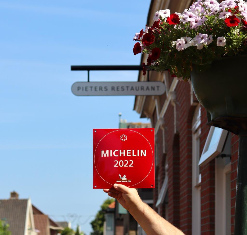 Ladies &amp; Gentlemen, we got him👊