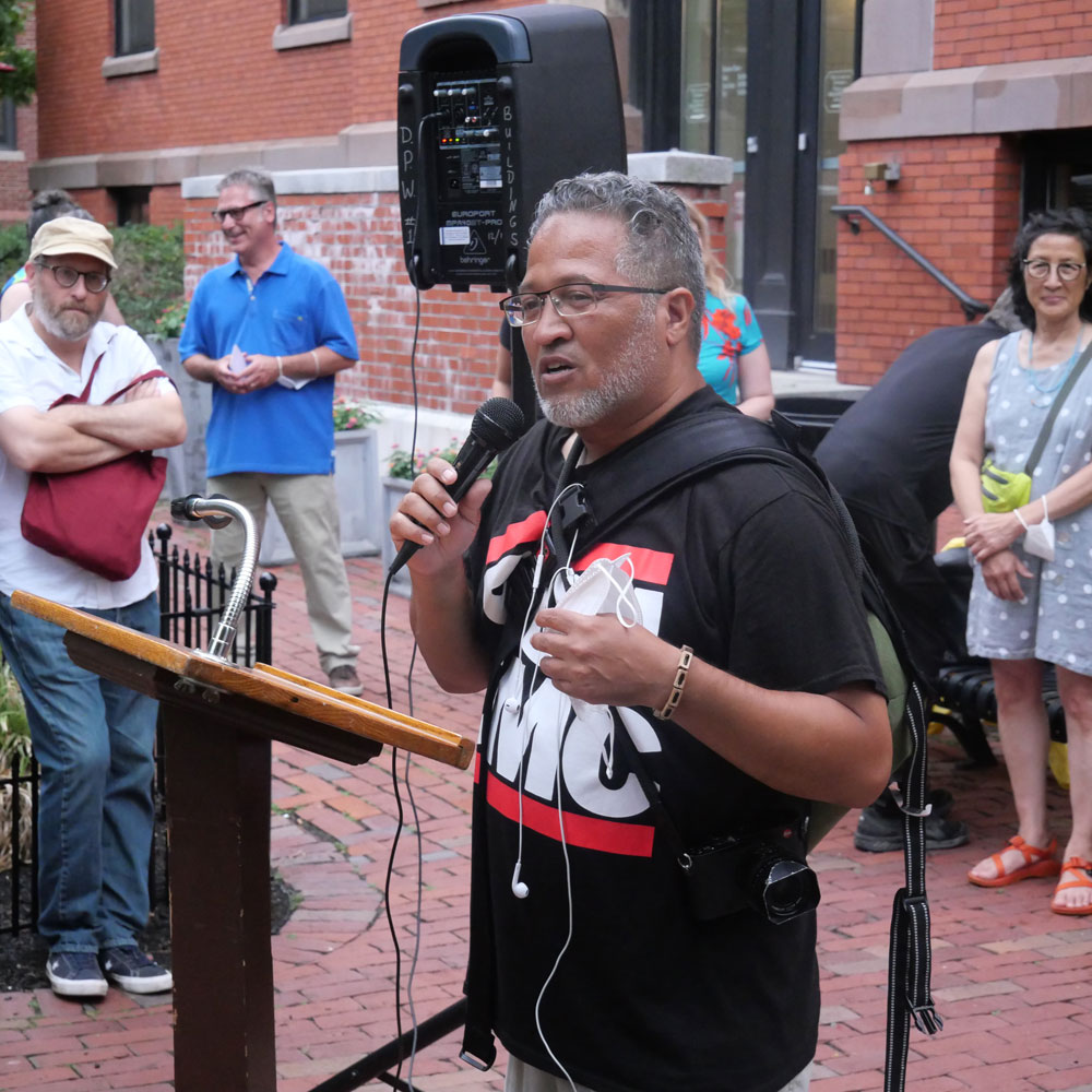 CambridgeArts's tweet photo. Thanks to all who helped us celebrate #CambridgeMa's Sidewalk Poetry program at this week's reception for our TRA•VERSE exhibition @CambridgeArts Gallery 344, in partnership with @CambridgeDPW and @cambridgepl. Exhibiton contines through Aug 31 https://t.co/0yM2tld8fr #CambMA https://t.co/hX5WekrV0K