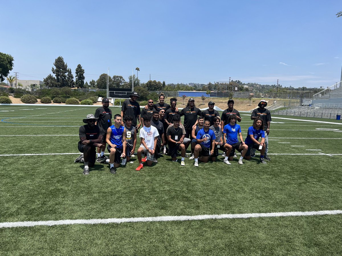 raw_yogijuice20's tweet image. Over 4 different high schools came to the Speed Combine! Excited for the next combine! 

#speedcombine 

@Coach_Peko32 
@CoachGavyn 
@_richalvarez93 
@CoachDC40
@brandinsun3