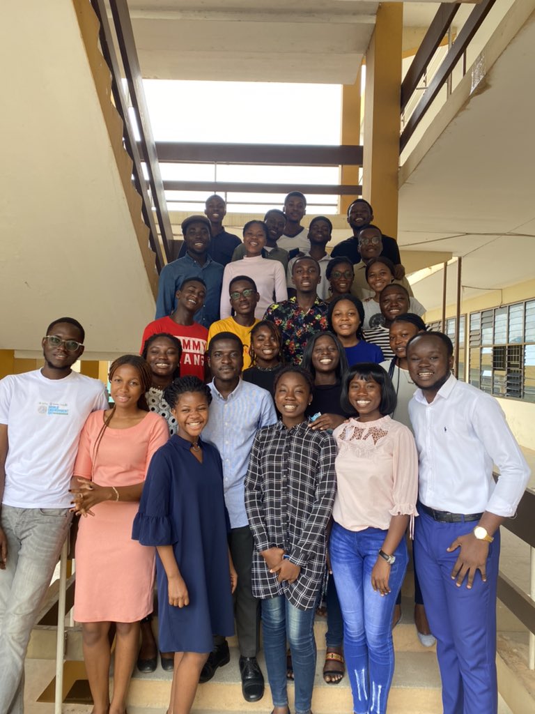 afiaobeng__'s tweet photo. Earlier today @elf_ghana’s #impactsession with @_mathiascharles .
Mathias took us through the journey of becoming a #socialentrepreneur; how we can create #greensolutions to #environmentalproblems through #entrepreneurship.
#sustainableLiving #greeneconomy https://t.co/qTyZrUCX9r