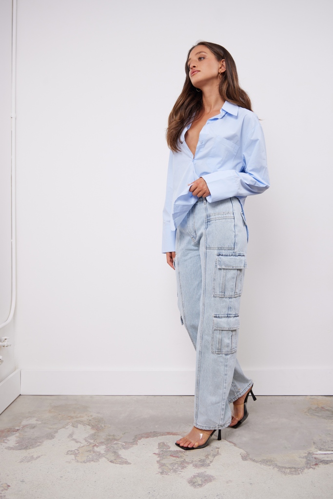 BobblesLace's tweet photo. Two current staples: Zoom Meeting Button Up &amp; 90's Baby Denim Pants. Two great staple pieces to transition right into Fall with you! https://t.co/iEMV3QmigE