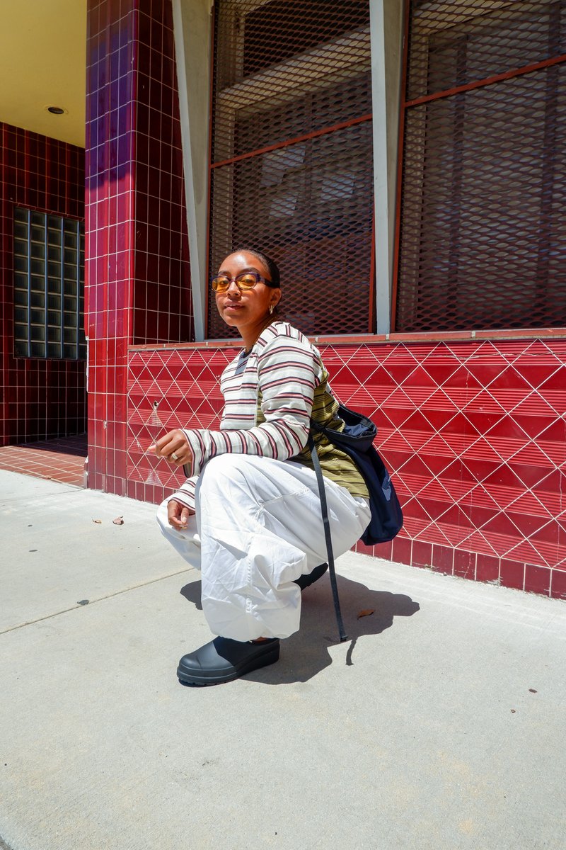FootLockerWomen's tweet photo. it's a slip-on summer 4 @evemeetswest 😊🔥 #HunterPLAY 

Shop the @hunterboots PLAY Clogs at Foot Locker in-store or online! https://t.co/XB4npc3gBV