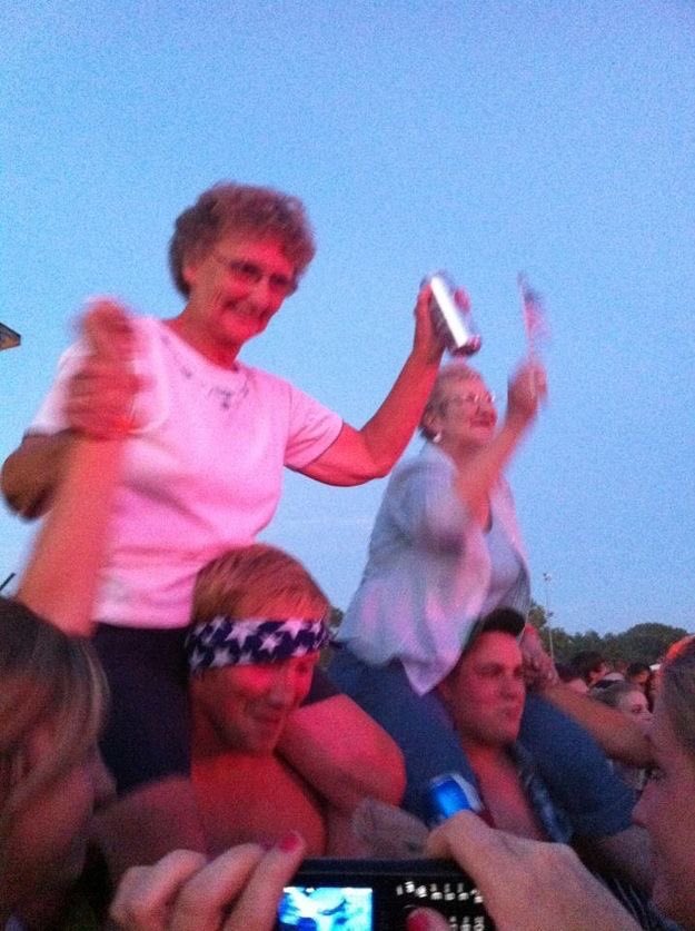 hsmoonchild's tweet photo. 2050 : where’s grandma ?

me front row at the one direction reunion concert :
#12yearsofonedirection https://t.co/jFe4tdfKtN