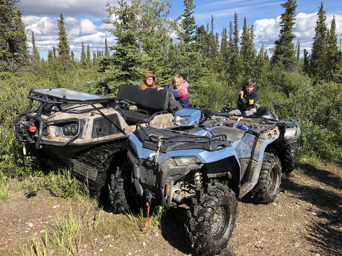 gomer2323's tweet image. Im thinking this was a wolf print. Pretty big pup out there. #HuntingPrep #WeRiding