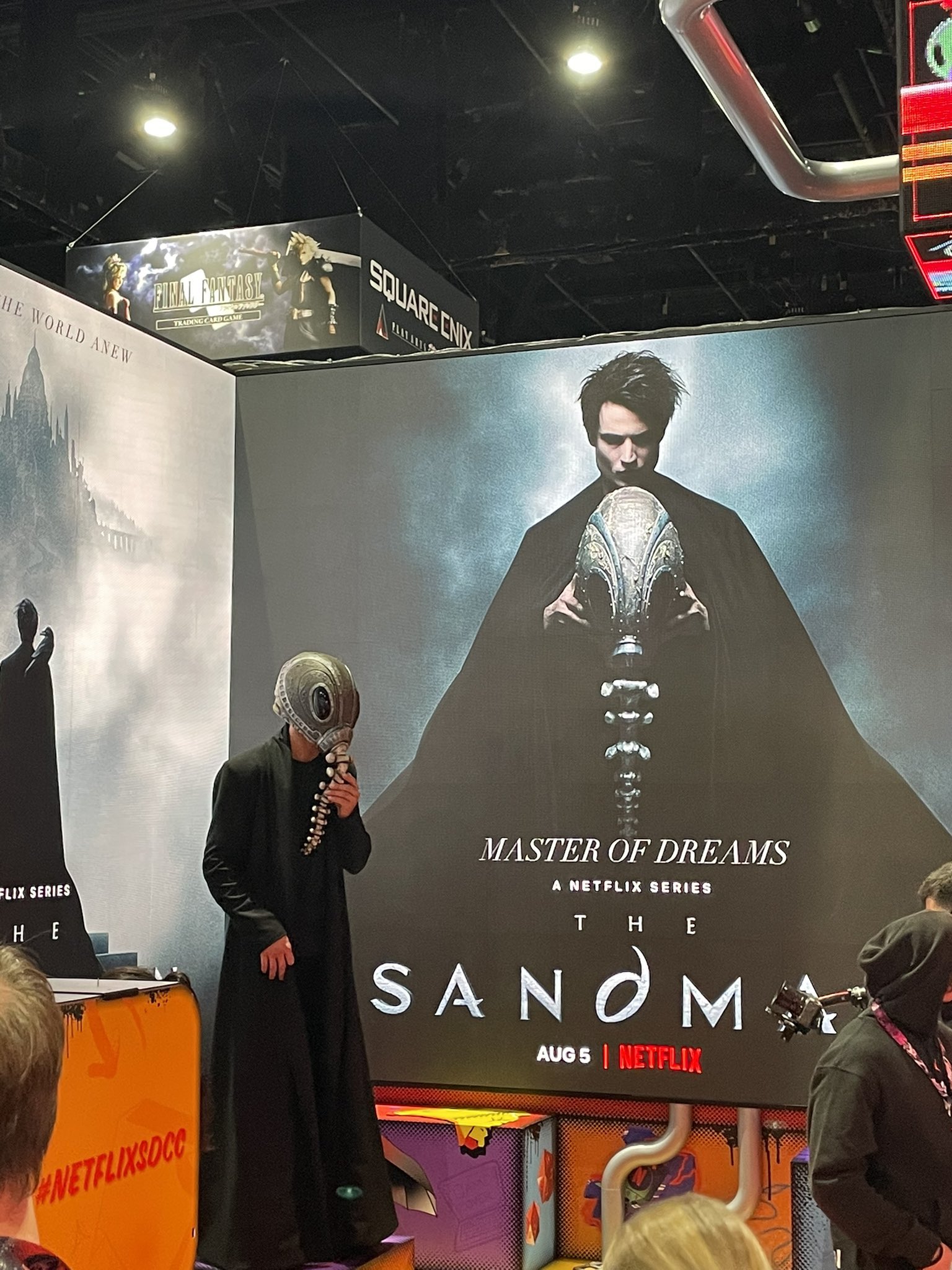 DiscussingFilm on Twitter "A live look at Dream’s costume at ‘THE