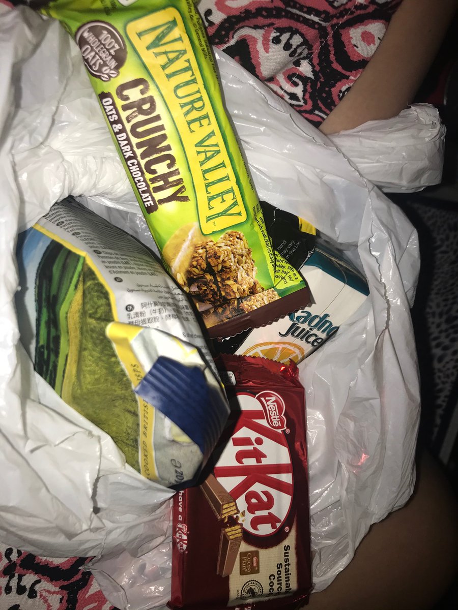 sarahward4acre's tweet photo. Never been given a food parcel when trying to leave the country before. Five hours queuing and still not there. #britainnotworking https://t.co/OsYbqTtf3D