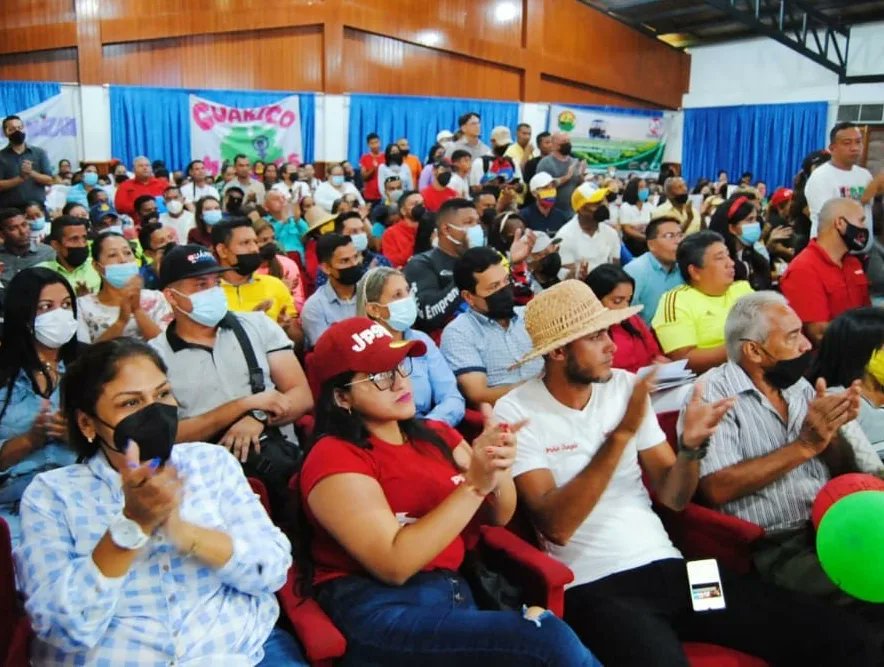 Instalación y juramentación del Congreso de la nueva época 2022, capítulo Guárico, hoy sábado #23Jul 

Gracias a este hermoso pueblo por abrirme las puertas, con humildad cumplimos las tareas que nos asigna nuestro <a href="/PartidoPSUV/">PSUV</a>.