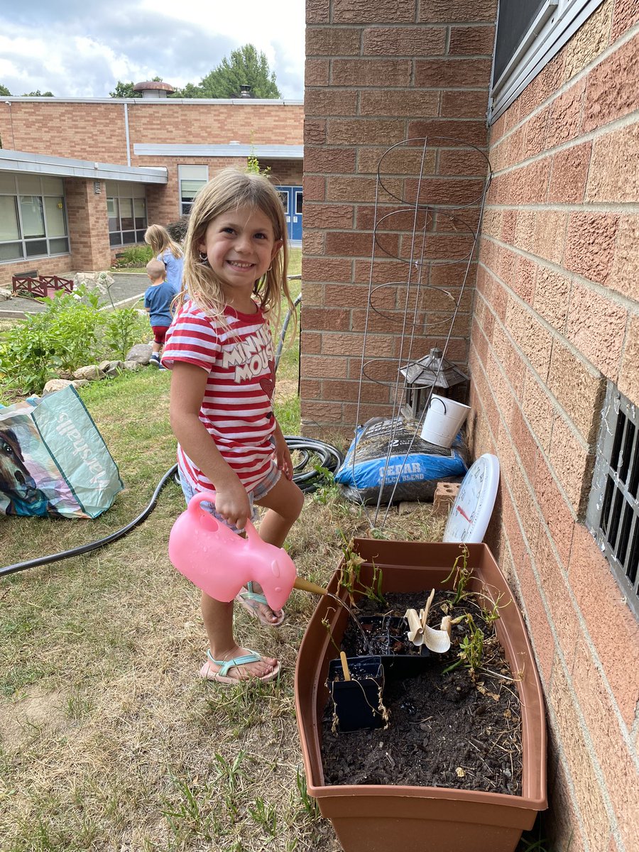 We had so much fun tending to Apshawa’s garden this week! <a href="/ApshawaSchool/">Apshawa School</a> <a href="/EScillieri/">Elissa Scillieri</a>