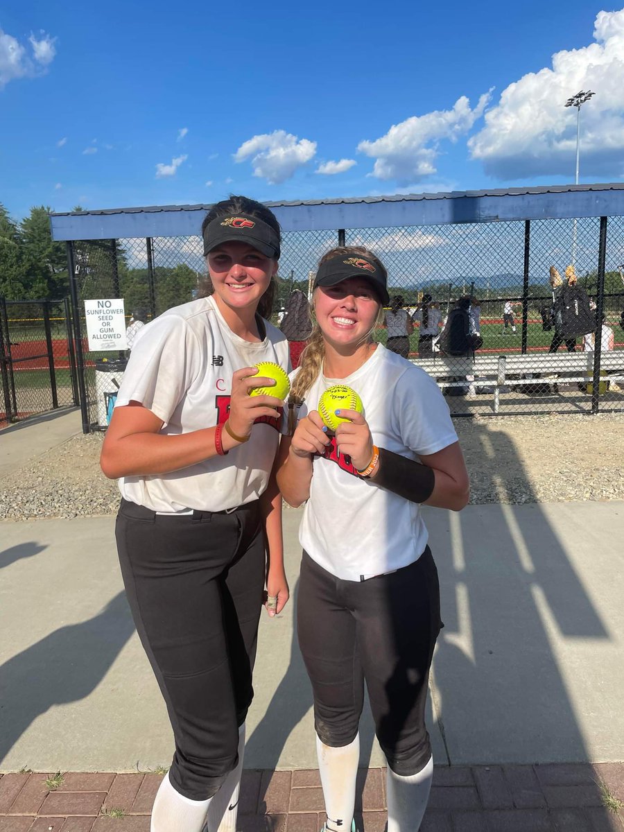 Congrats @brooklynns2023 and @VaydaLequire for going yard today!!