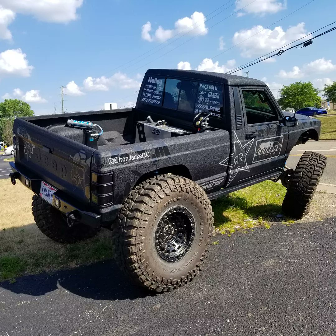 Kevin Robertson (@camojeepkr) on Twitter photo 