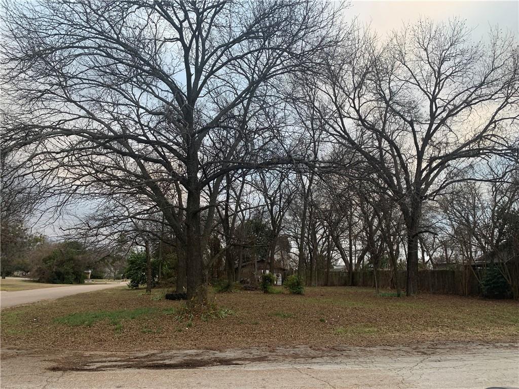 AGeorgeTX's tweet photo. Just Listed in #Clifton #TX. 414 N Avenue F Street! Please retweet!  https://t.co/PoDTUYbY0n https://t.co/qnoTpWki5w
