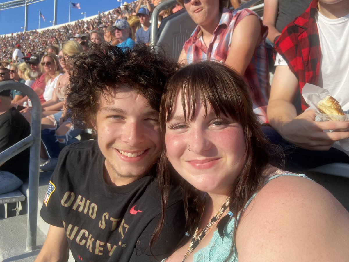 EducatingAndrea's tweet photo. So excited to see on our favorite @lukecombs perform @buckeye_fest! @DanielAug6 @BradyStokes09 @MrsScalfMHS 🎤🎹🎸🎻🪕 https://t.co/49BDiZIZsP