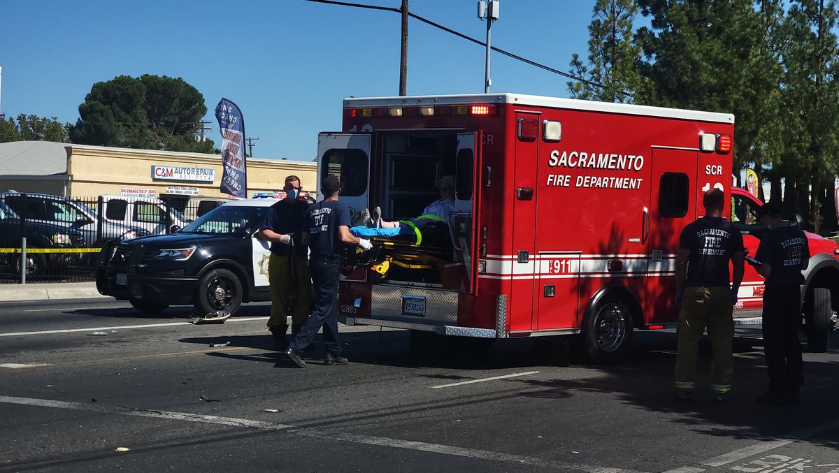 PSNews_Sac's tweet photo. #RIGHTNOW #Fatal #AutoVSPed #HitAndRun
Stockton Blvd. at McMahon Dr.
CHP, Sheriff and SacPD are on scene of a fatal incident at McMahon and Stockton. Traffic will be diverted for several hours. Avoid the area. We will post updates as official details become availble. https://t.co/0ARC0MTD6X