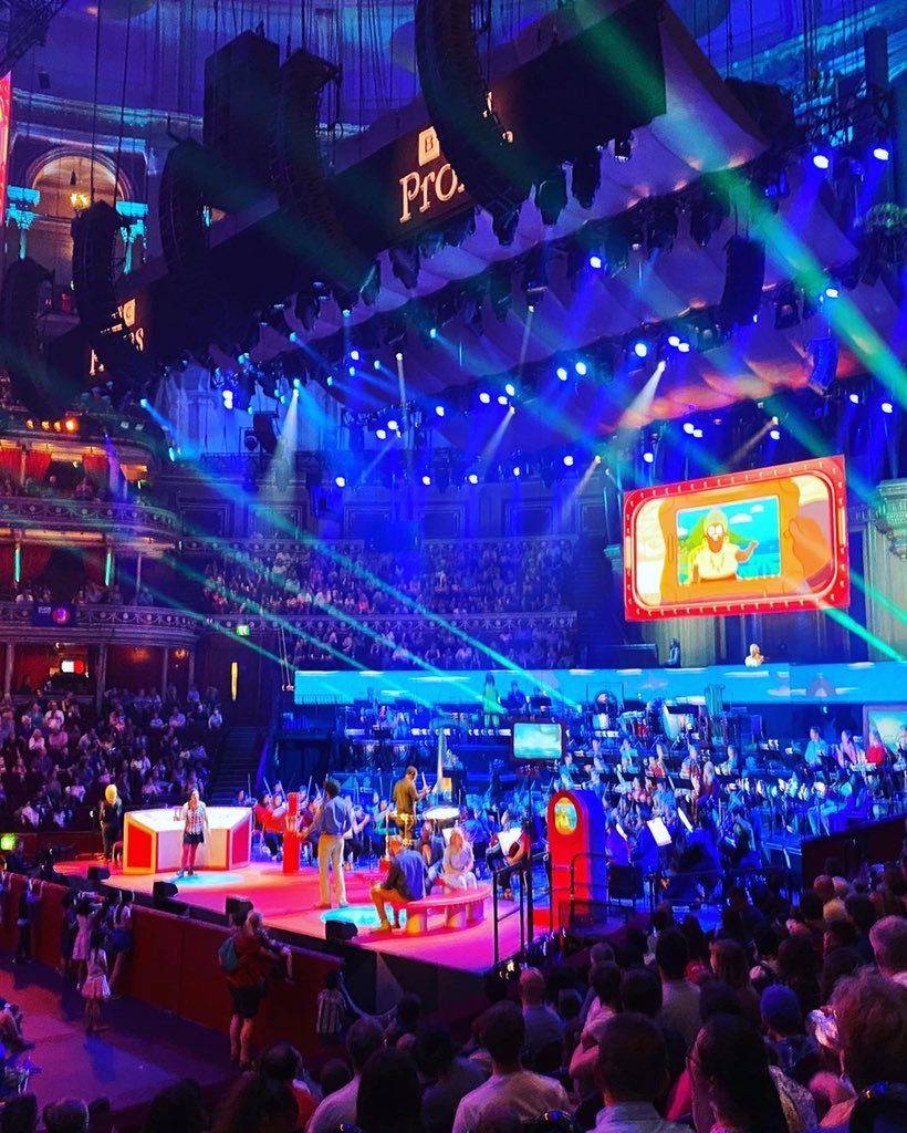 urbinaconductor's tweet photo. So proud of @DaniHoward6 for having her piece at the @bbcproms ,for the superb premiere of @masonbates “Whalesong” (your music is just great!). But mostly I am so proud of this great initiative, beautifully performed by @SouthbankSinf showing children the greatness of music! https://t.co/iweIpgkfrl