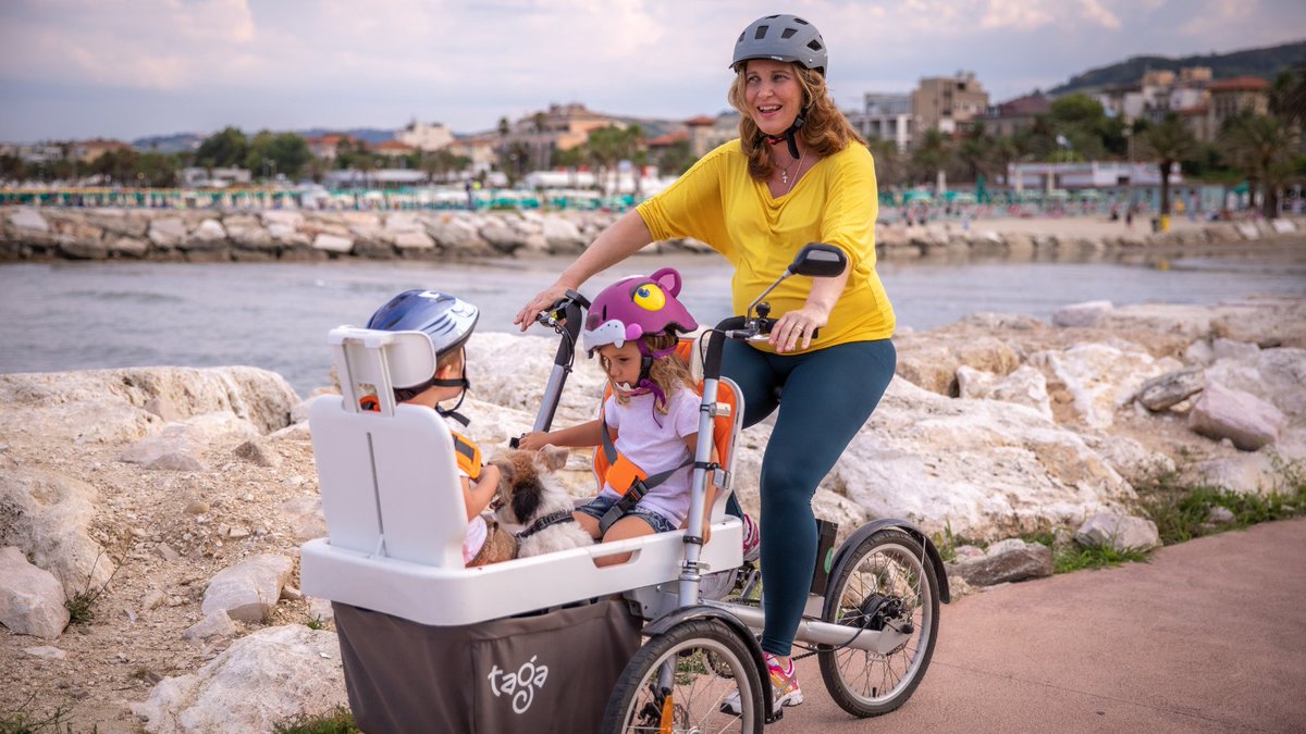 Taga bike la bicicletta che fa divertire i genitori e i loro bambini, sicura e divertente da guidare! #genitoriefigli #bicipieghevole #bicielettrica #tagabike #tagabikes #cargobikes #cargobike #donnobikes #igogreen #citybike #sanbenedettodeltronto #ciclismo