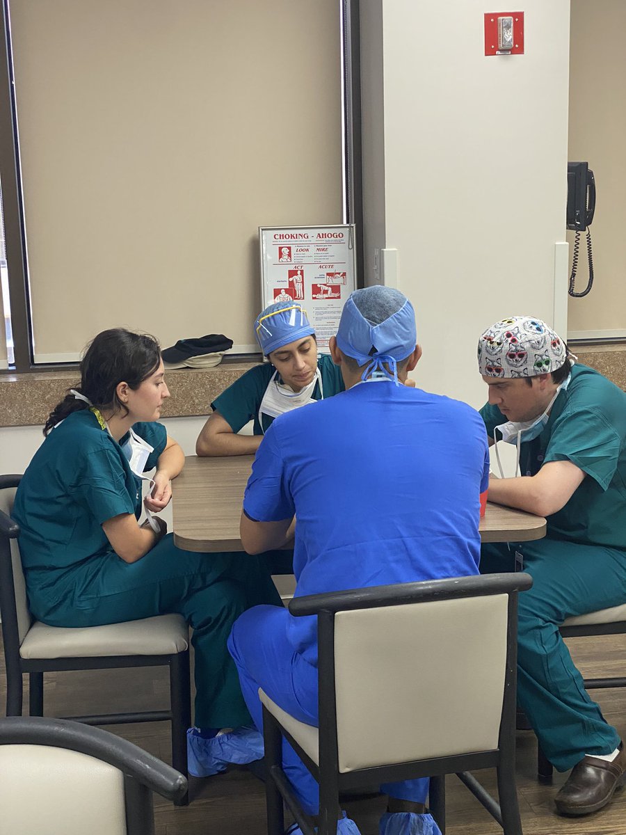 DanielAlboMDPhD's tweet photo. Our new @UTRGVSOM GS Residents looking good! It’s been wonderful to have them join us at VBMC in beautiful RGV @cdcerecedo wasted no time engaging our Med Studs in a teaching session in between liver resections Gotta love Academic Surgery! @AcademicSurgery @__boomerdiaz__ @utrgv https://t.co/1xWtRuwhpi