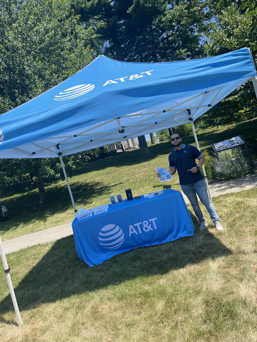 AiralisG's tweet photo. Scarsdale and Mount kisco on this beautiful sunny day helping our community to switch over #conexion #firstnet @WhitneyRuano @Mack_Ville @_LopezDavid__ @marcellobenny @Matthew_Jarolem @MichaelBermeo5 https://t.co/svPAToNb70