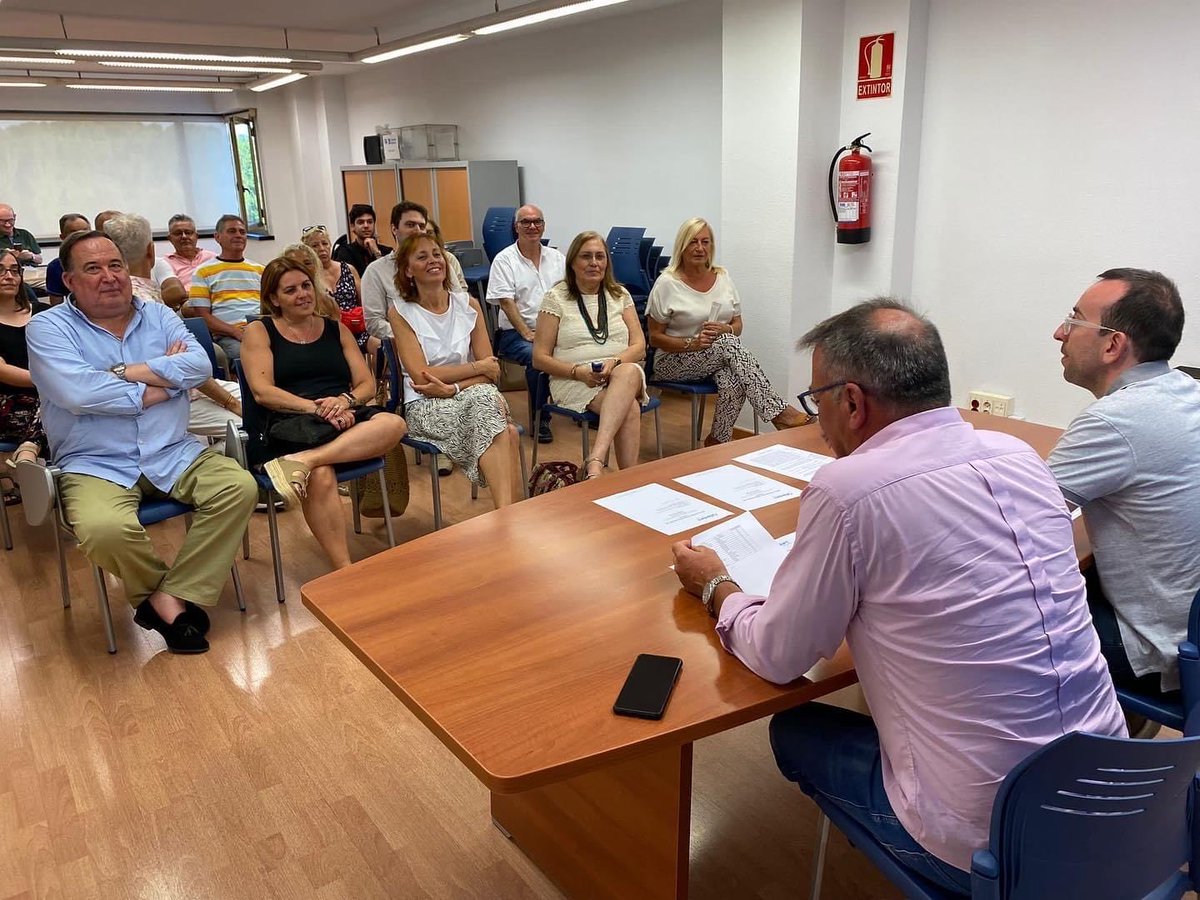 JM_Serveto's tweet photo. En la Junta directiva provincial celebrada aquesta setmana per organitzar les pròximes sectorials i activitats del Partit Popular a Lleida durant els pròxims mesos.
I amb la mirada posada a les eleccions municipals!💪
#pplleida #lleida #lleidaimplicada #lleidatanament #pp https://t.co/LADyVHNXKJ
