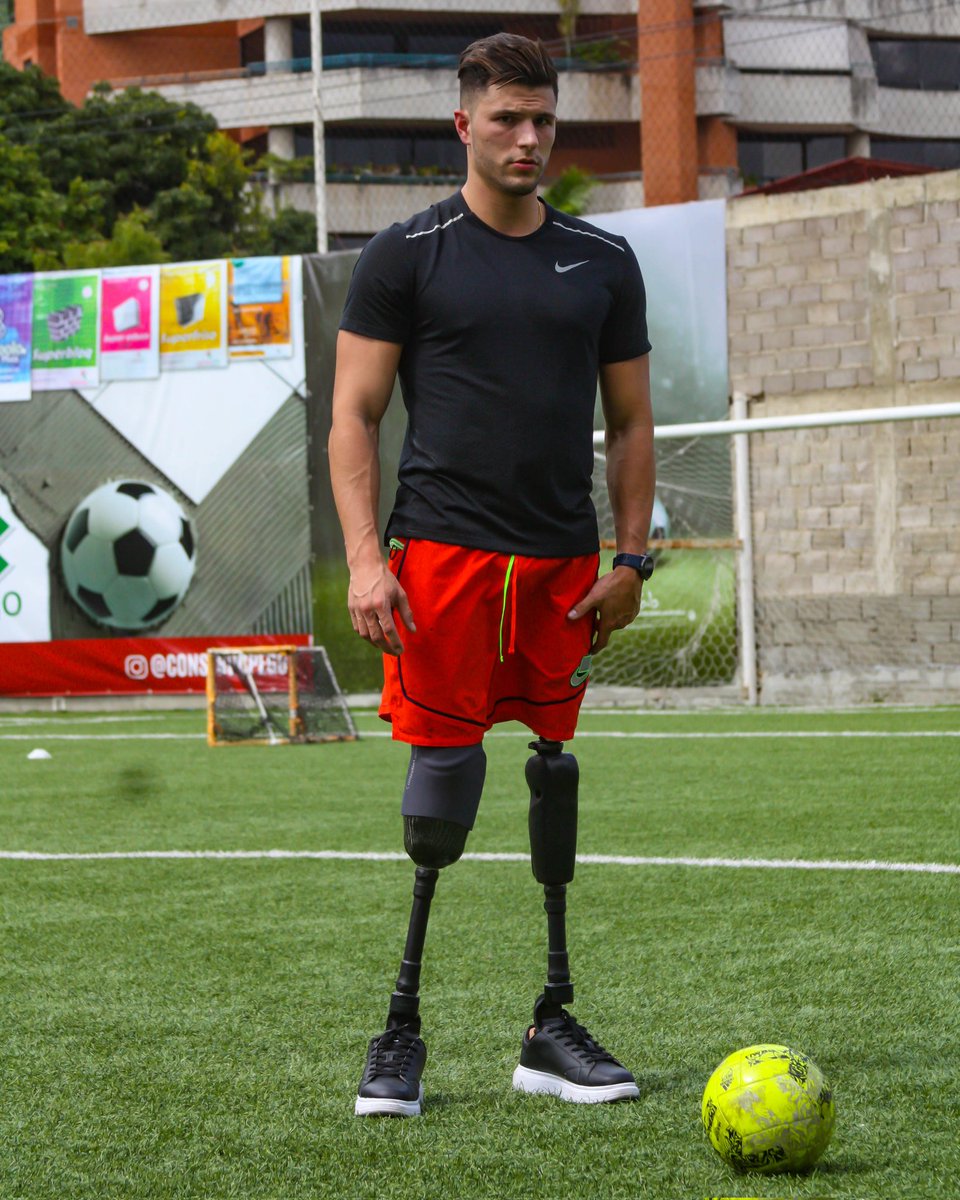 PariaSport's tweet photo. 🎥 Esta semana nos acompañó @Juanp2santos quien ofreció una charla motivacional a nuestros campistas y compartió con todos los integrantes del Soccer Camp Experience.

https://t.co/mHGiCZwG9A

#SoccerCampExperience2022 #CampamentoDelValencia #ValenciaCF #SomosPariaSport https://t.co/zZra9SGnsG