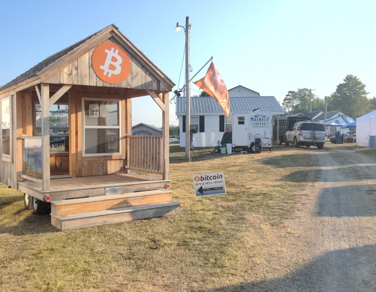 MaineBitcoinLLC's tweet photo. Pitston fair #Maine https://t.co/7LjQknekK1