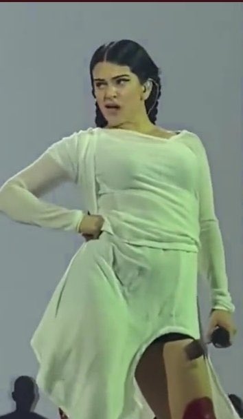 La Vecina Rubia tweet media