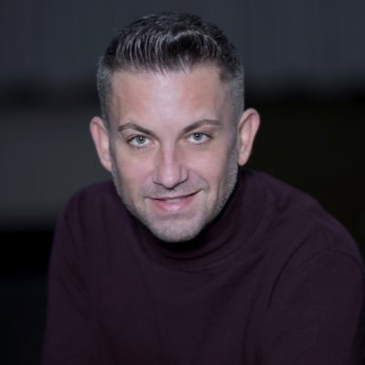 Confirmed:  <a href="/Jimmyb1980/">Jimmy Burton-Iles</a> to star in Cinderella
 <a href="/harlowplayhouse/">Harlow Playhouse</a> this #panto season