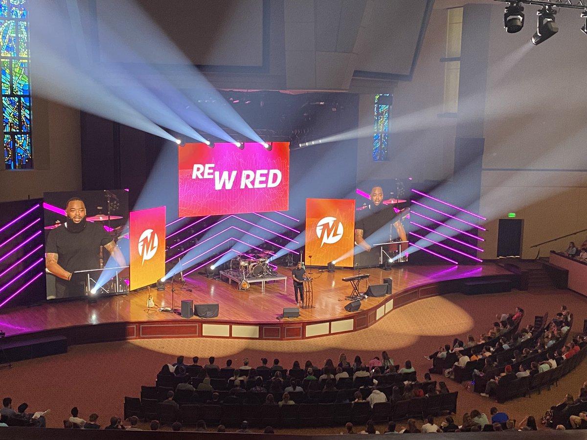 Shep71's tweet photo. This morning was incredible. So honored to impact this generation. #ShepInspires #KeepTheChange #LeaderSHEP #Momentum2022 #Rewired #Love #Surrender https://t.co/yukSHPBTs0