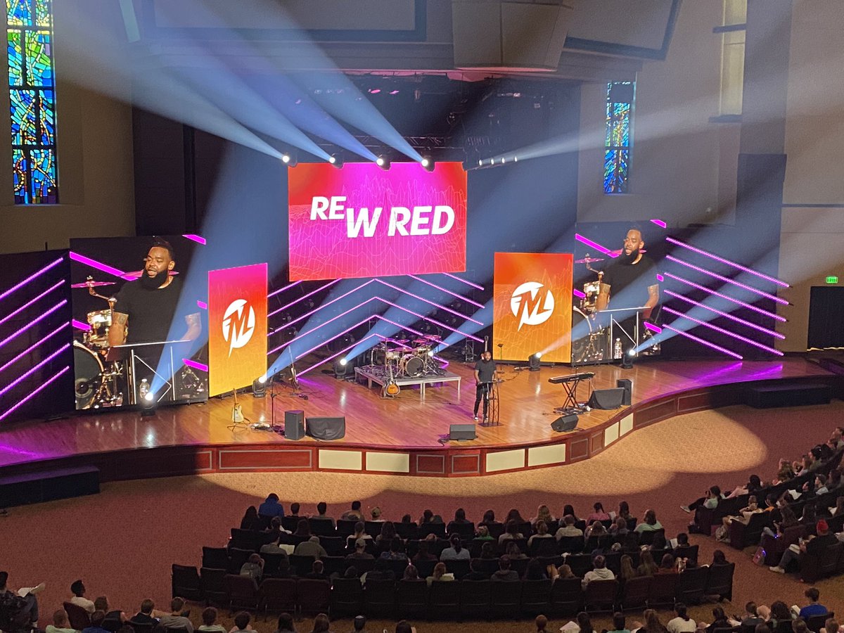 Shep71's tweet photo. This morning was incredible. So honored to impact this generation. #ShepInspires #KeepTheChange #LeaderSHEP #Momentum2022 #Rewired #Love #Surrender https://t.co/yukSHPBTs0