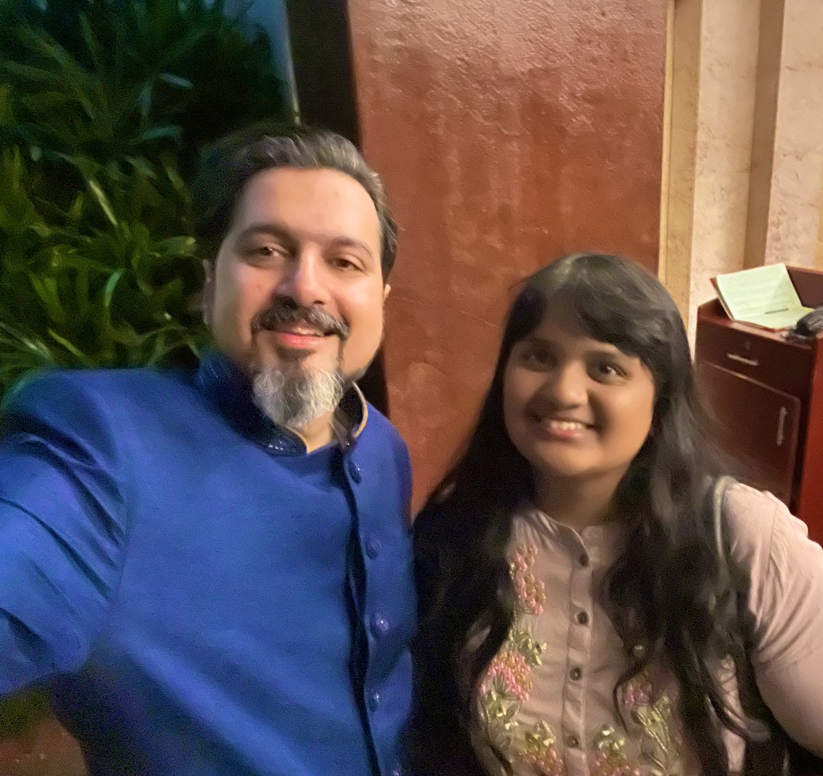 sanjanakajol's tweet photo. @rickykej It was amazing to watch you perform live and thank you for making us intoxicated without a drop of alcohol ✨❤️ #musicforclimatechange #mysorelitfest https://t.co/6Y1bMvSXsL