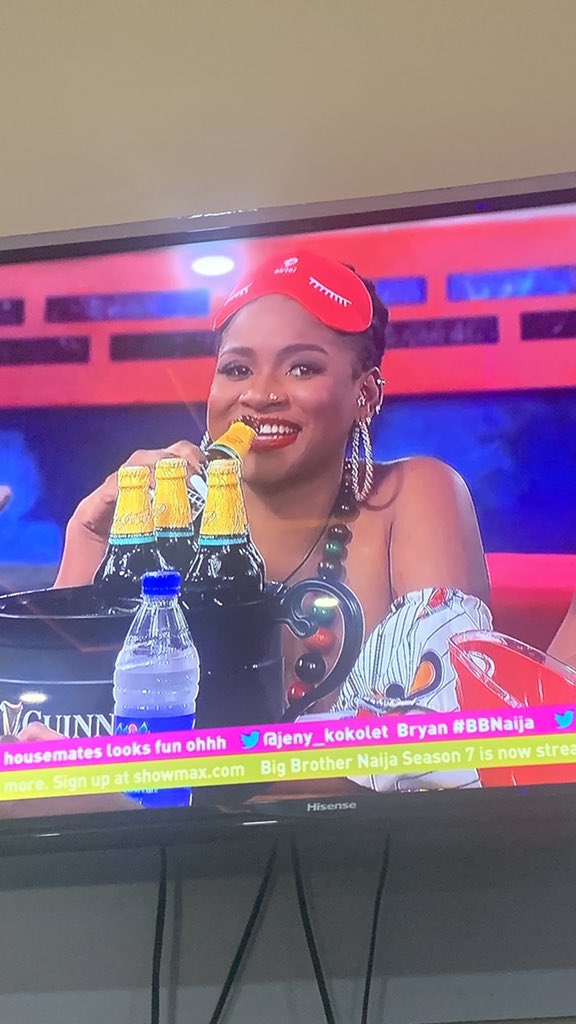 impeccablelaud's tweet photo. This one don think say na beer parlor them dey #BBNaija https://t.co/wxmYXyFHBL