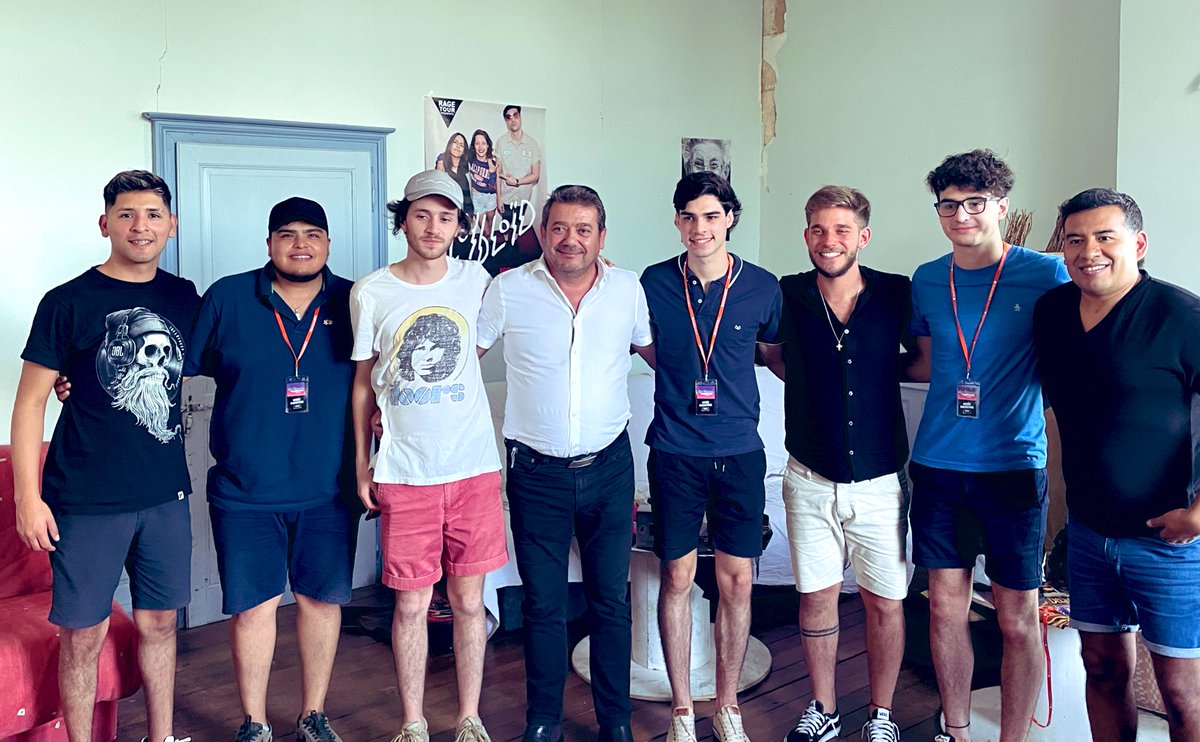 AlainPichon86's tweet photo. 🎤 A Valence en Poitou pour @tunayoficial, groupe Argentin de la province de Jujuy avec laquelle le @departement86 coopère de longue date. Très heureux de les avoir accueilli dans la Vienne ! https://t.co/XsuJPV9P5Z