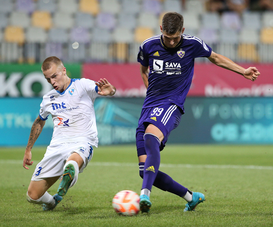 nkmaribor's tweet photo. Za prve prvenstvene točke in lepšo popotnico v Moldavijo: @nkmaribor - @NDGorica 3:2
⚽️ Baturina
⚽️ Žugelj
⚽️ Brnić
#MiSkupajEnoSmo #MBGO https://t.co/gf2Quyh9Lr