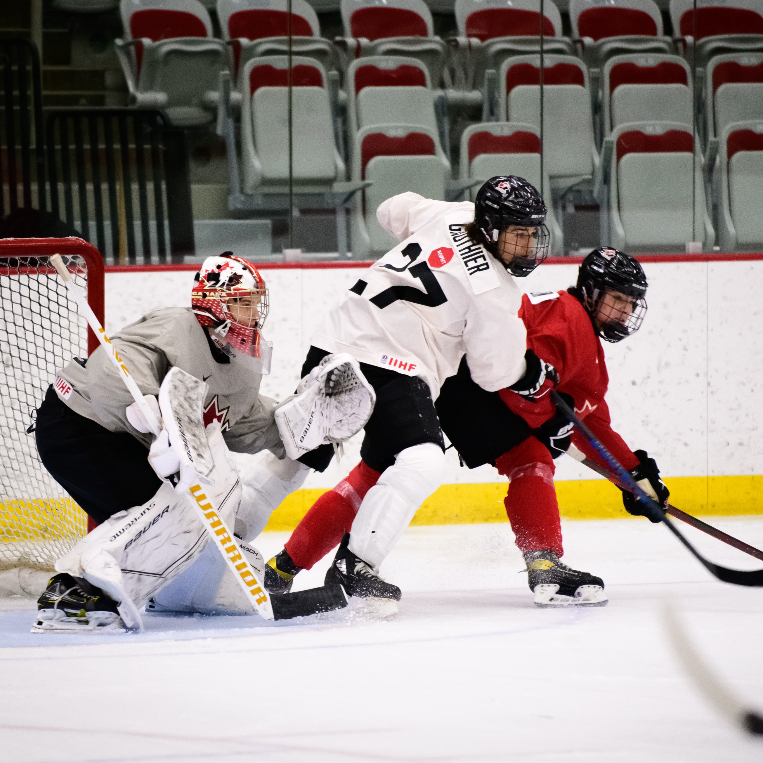 Hockey Canada Game Over Scored 4 Goals In The 2nd Period Including 2 From Ethan Gauthier For A 6 3 Win Over At U18 Camp T Co R3w0gba9zp T Co Igoewkhx6o