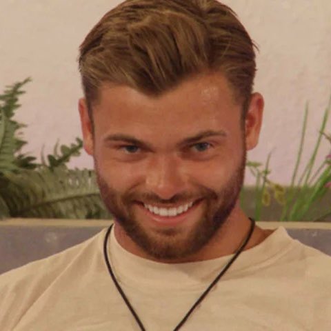 Nowhey14's tweet photo. The drama has been lacking lately.

Make ALL the beanbags yellow👹 #LoveIsland https://t.co/BWzIi9oN1x