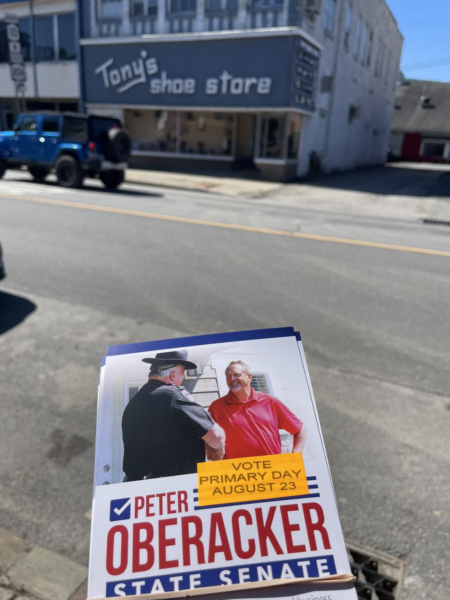 yrsdelco's tweet photo. It’s a beautiful day for some #GOTV! The #YRDC was in Walton this afternoon getting out the vote for Senator Peter Oberacker! #LeadRight #RedWave2022 https://t.co/cAs9WBGLdD