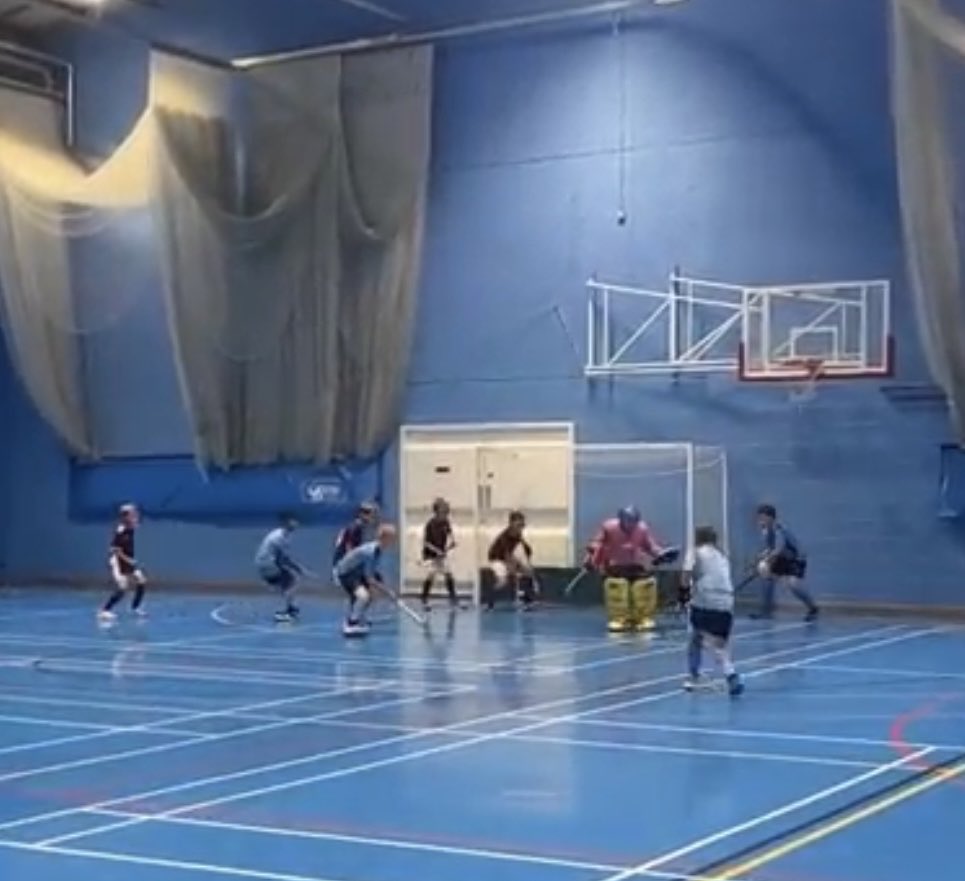 A fab day of indoor and outdoor hockey for our U12s at this summer’s ⁦@ReptonCup⁩ 🎉🏑☀️🍕