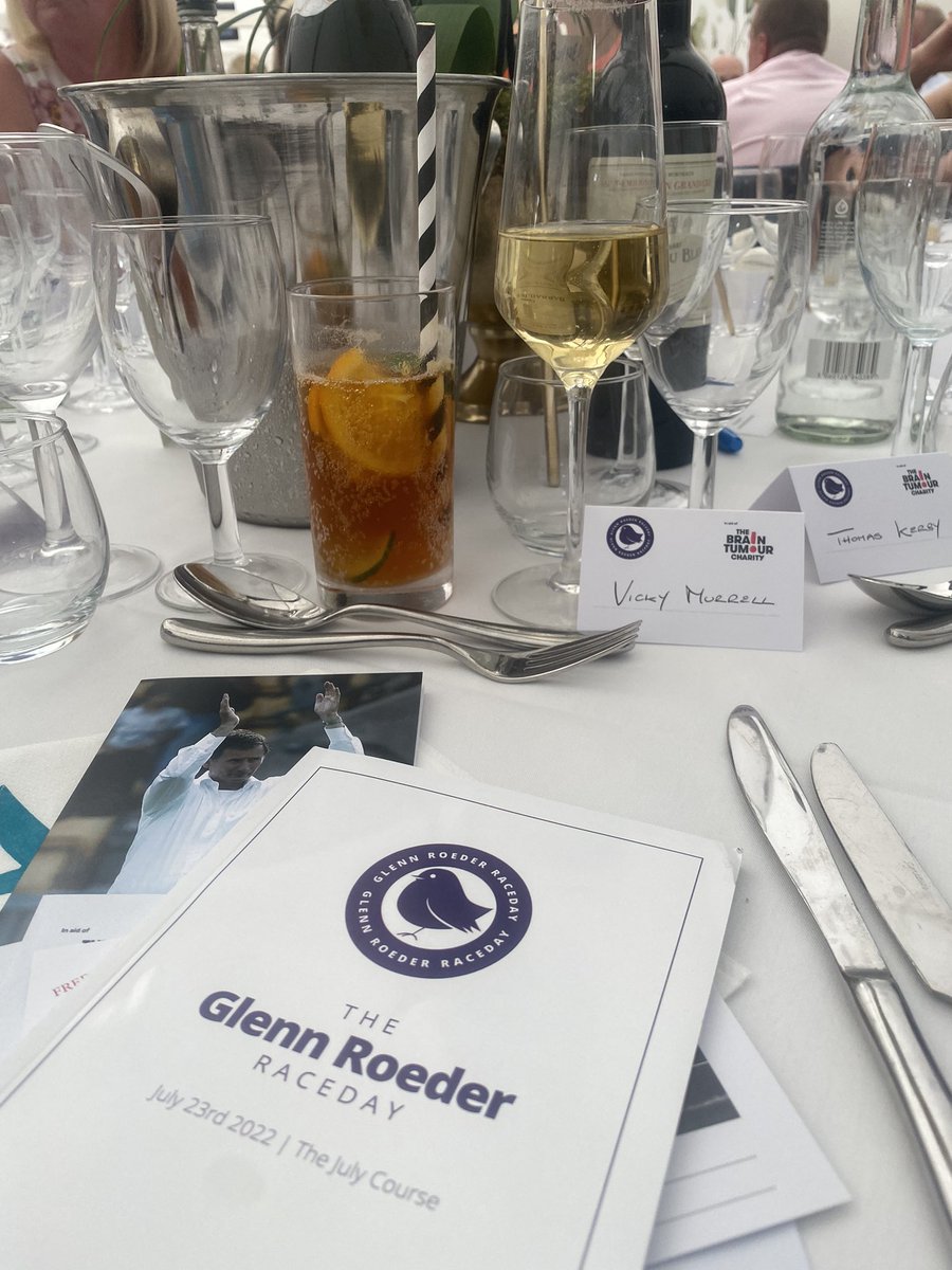 murrell_vicky's tweet photo. Great day at the @GRoederRaceday https://t.co/yicDqzWm1p