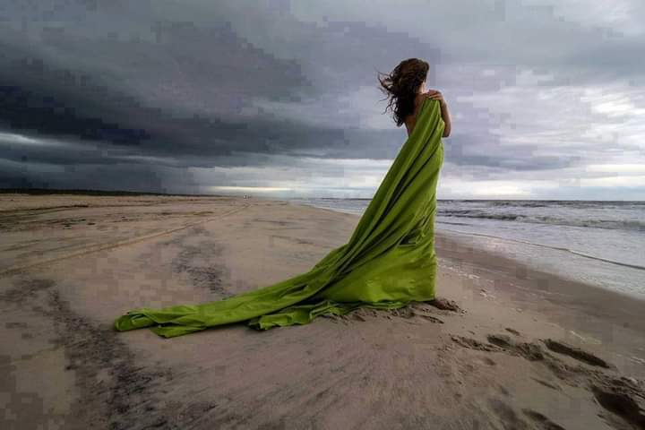 Joaquinadelsur's tweet photo. Sabes a silencio y a sueños,

con melodías de ternura..

 #Versosenelanden 
 #Buenasnoches ��💫 https://t.co/QKZqniaNy4