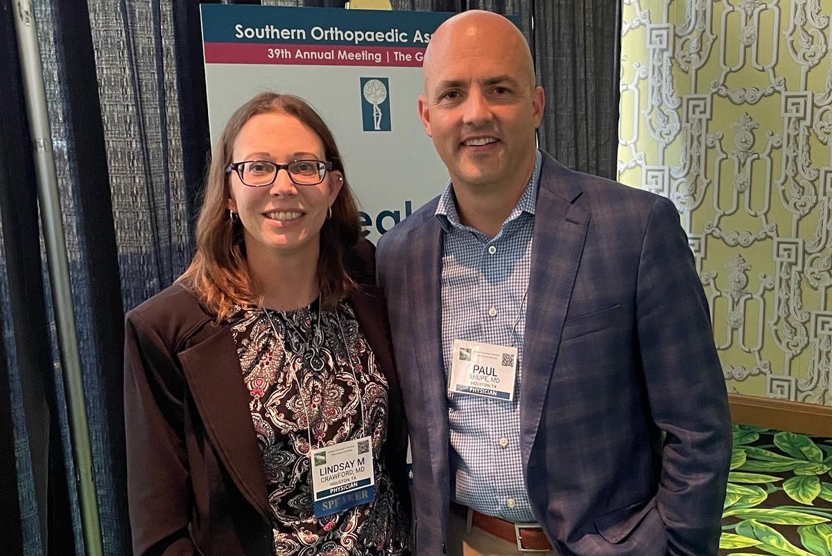 ortho_ut's tweet photo. #UTOrtho present at the @southernortho1 39th annual meeting.
Dr. Lindsay Crawford presenting on the “Incidence of Vitamin D deficiency in the Pediatric Orthopaedic Patients during the COVID-19 Pandemic”

#orthopaedics #orthotwitter https://t.co/rQrPmiccDx