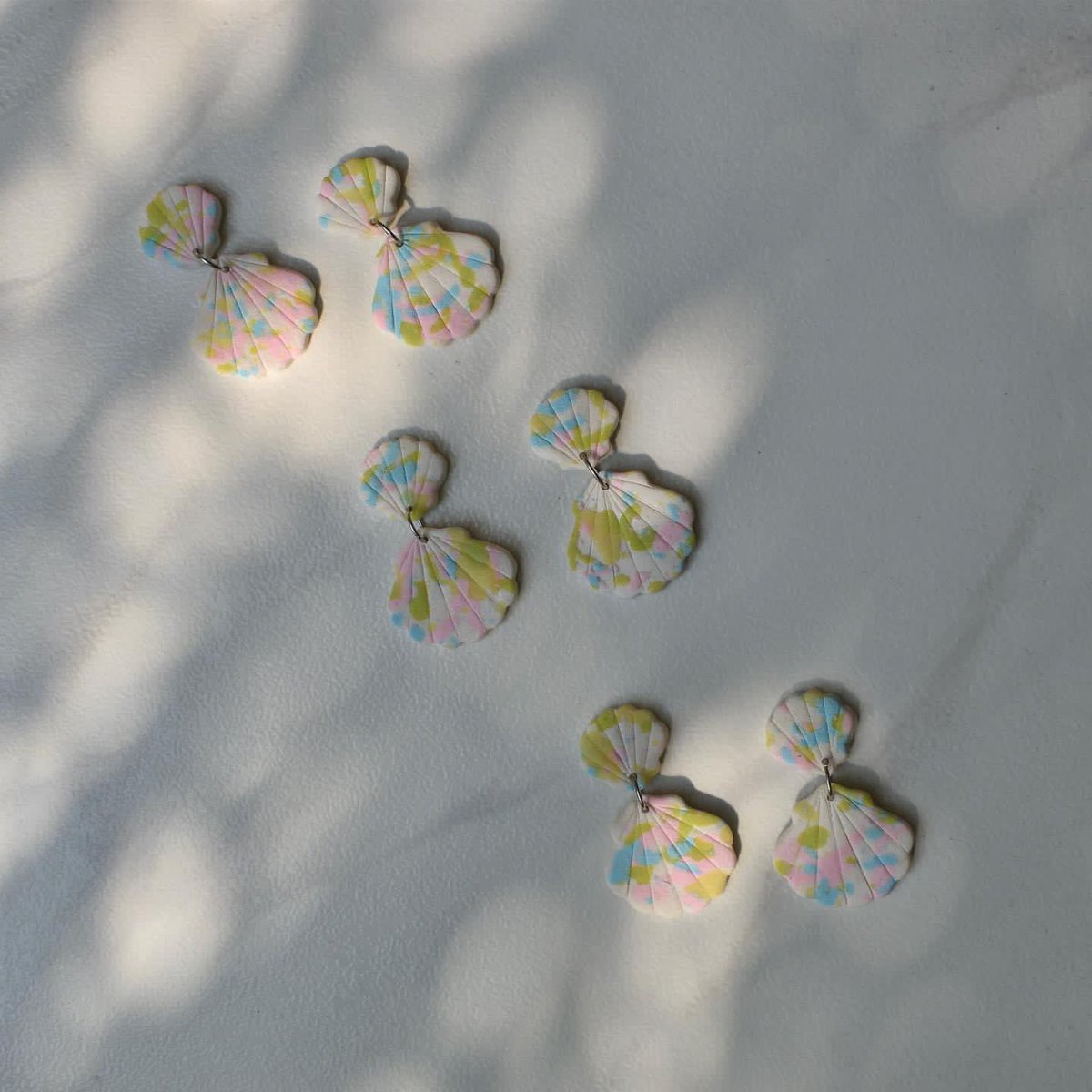 mccreationseg's tweet photo. SEASHELL EARRINGS 🐚☀️

Seashell Earrings 
Seashell Mini Dangles 

Shop through our website 
https://t.co/sCPYAejHBJ 

Or Dm us on Instagram:

https://t.co/lYgwcqmf4l

#polymerclay #polymerclayearrings #seashellearrings #shellearrings #clayearrings #earrings #earringshandmake https://t.co/K1vYhQa9yF