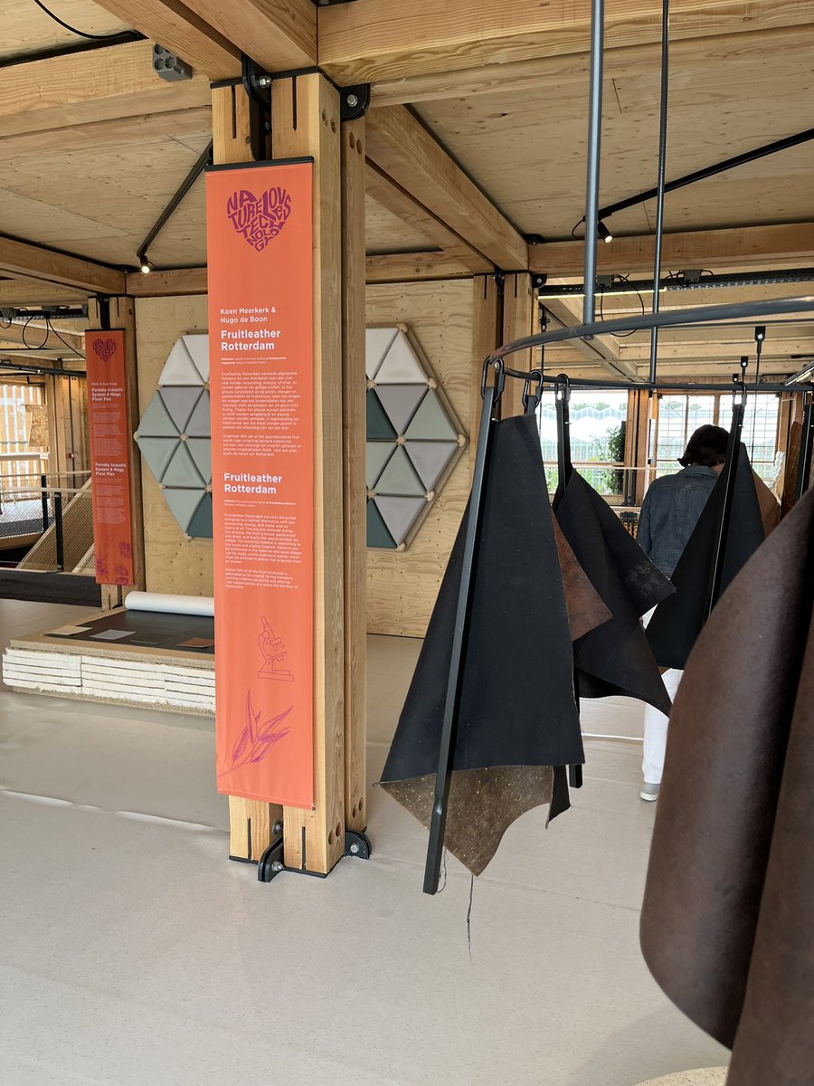 groenkeur's tweet image. De @FloriadeExpo zeker het bezoeken waard. Het wordt elke dag mooier. Ga de interactie aan in Duitsland. Bekijk de koele stenen van het #groencollectief. Bezoek de innovaties zoals leer van mango schillen. Zie de groene daken op verschillende plekken. @AeresNL kleurt mooier.