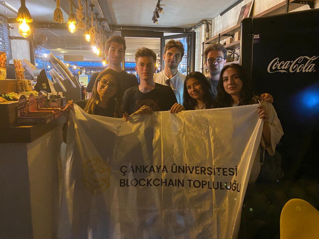 cankayachain's tweet photo. Bugün @ChainlinkTurkey'in düzenlediği Blockchain’e dair Regülasyonlar ve Örnek Davaların analiz edildiği harika bir etkinliğe katıldık.Chainlink'e bu güzel deneyim için teşekkür ederiz.😇 Gelecekteki  etkinliklerde tekrar bir araya gelmek için sabırsızlanıyoruz💫@elifhilalumucu https://t.co/j1vqEbrbCH