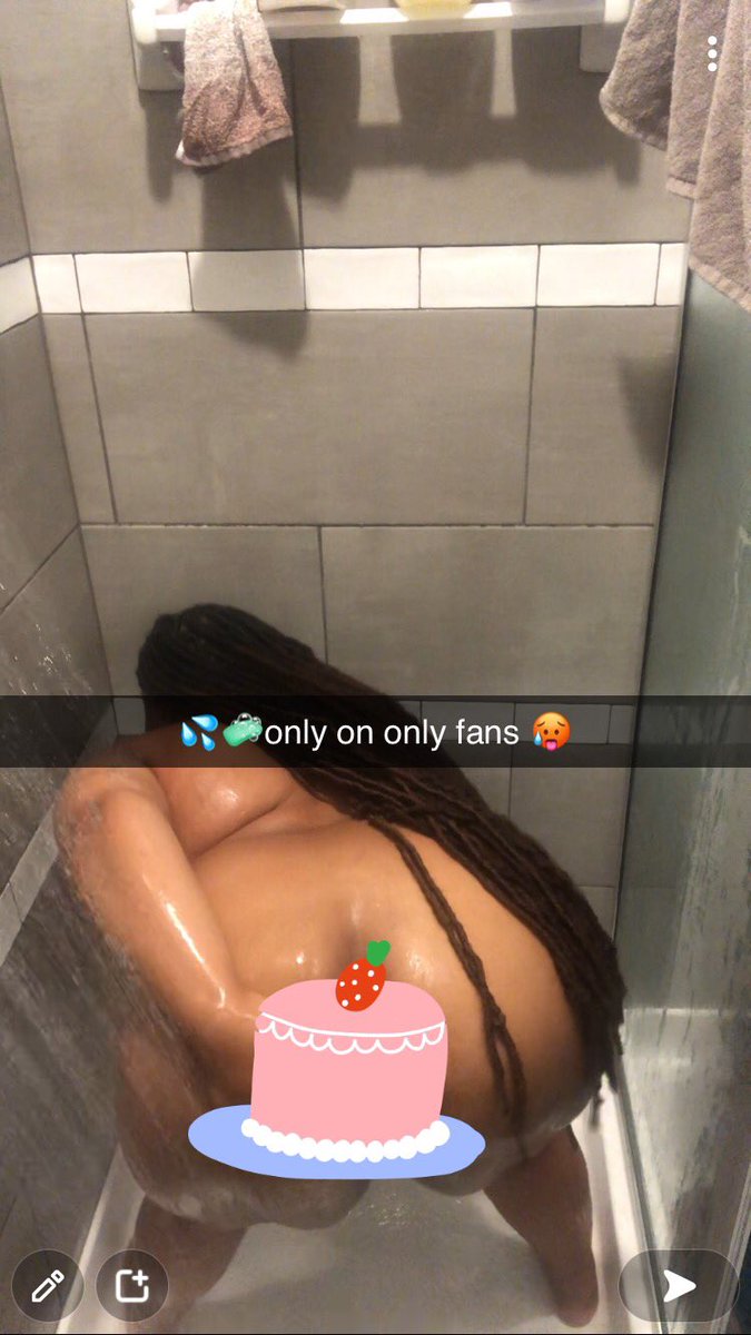 YumiRose17's tweet photo. #ghettobarbie #yummy #delicious #viral #viralpost #bemypeace #blackisbeautiful #biggirl #chubbygirl #fansonly #ebony #thickebony #bbwebony https://t.co/8g22YnCWRo