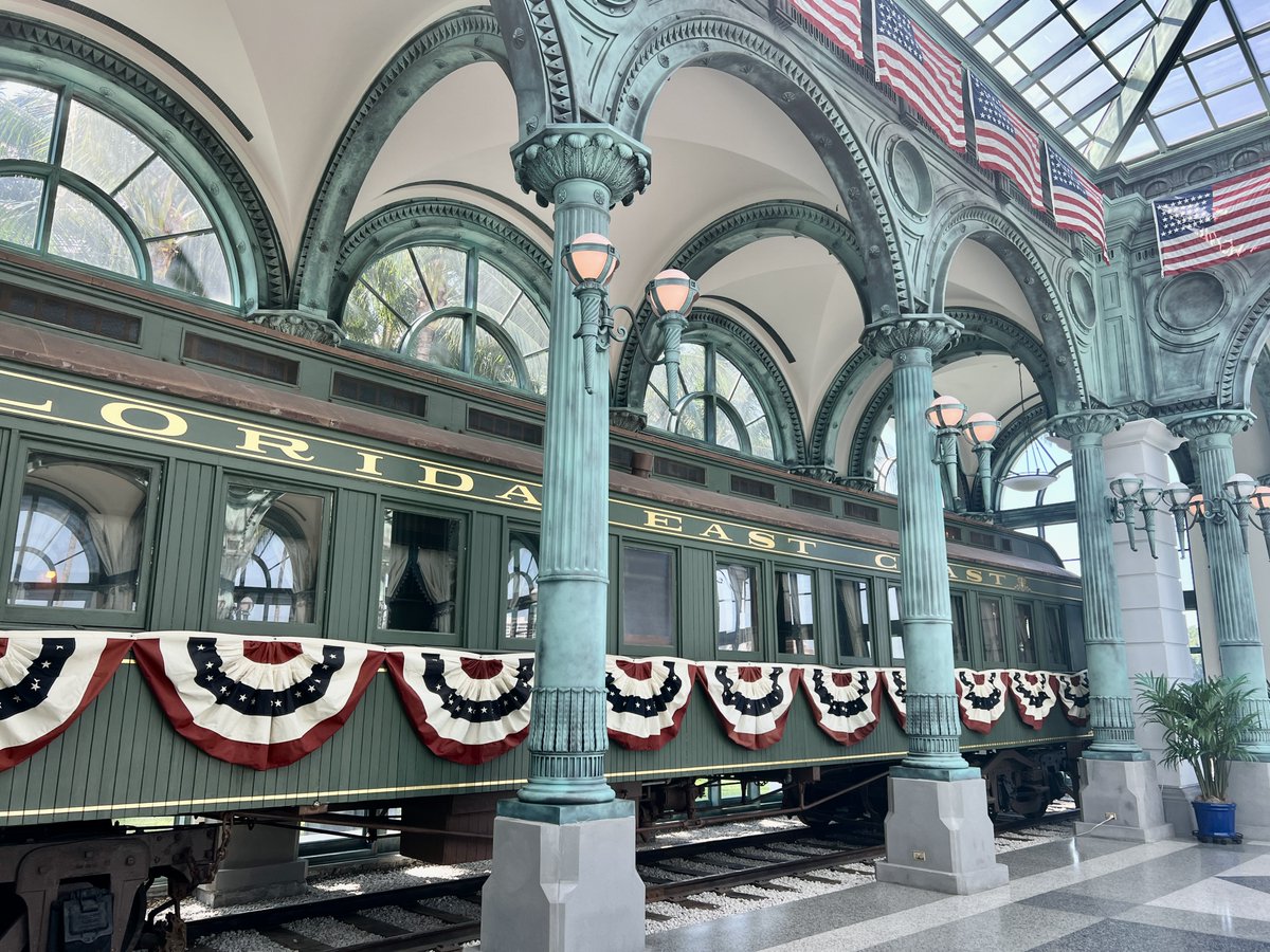 Coast2CoastKids's tweet photo. NEW on the blog this week: Playing #ISpy at the @FlaglerMuseum in #PalmBeachIsland #FLA. The whole family will love touring the 75 room #wintercottage of tycoon #HenryFlagler: https://t.co/moqUuonP7X @PalmBeachesFL @VISITFLORIDA @parentsmagazine @travelingmoms #familytravel https://t.co/meA91ksrZv