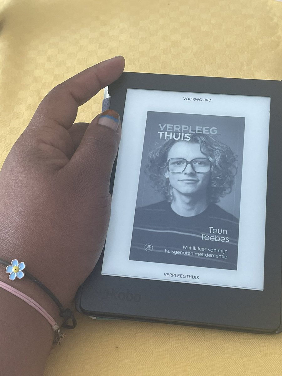 Mir6776's tweet photo. Boek 59/52 #BoekPerWeek #VerpleegThuis #TeunToebes ⭐️⭐️⭐️⭐️⭐️ https://t.co/gfY6yaBHJz