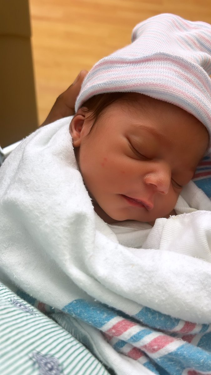 A4YPHATTYFEE's tweet photo. Yall 🥺🥺🥺🥲My baby is perfect🥰🥺🥺🥺I can’t believe this ….. https://t.co/gIMAoKzvVw