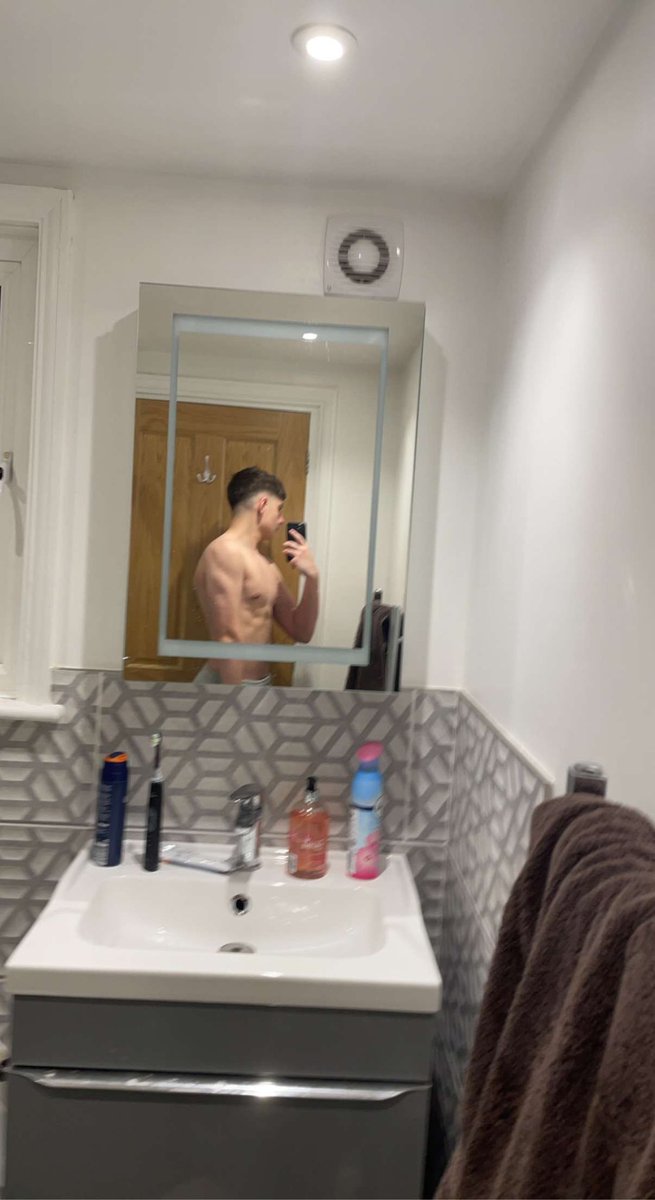 MrSavage tweet media