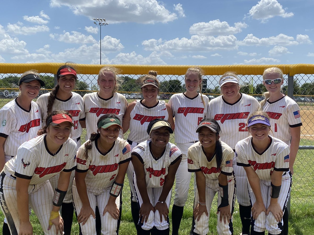 Last travel ball tournament for this group and we are headed to the Gold Bracket! Back on the field at 8:30 in the morning! #BeEpic <a href="/Epic__SB/">Scotty Smith</a> <a href="/USSSAFastpitch/">USSSA Fastpitch</a>