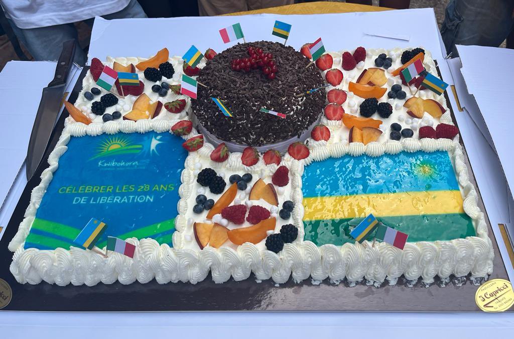 Les Rwandais et les amis du Rwanda vivant en Italie ont aujourd’hui célébré la journée nationale de la libération du Rwanda #Kwibohora28 La célébration a été ponctuée par une conversation sur le chemin parcouru pour la libération présentée par L’Hon. @HarelimanaAK