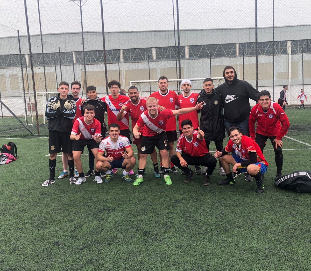 🐞 VICTORIA trabajada 6-5 frente a <a href="/HuracanLAT/">Huracán LAT</a> 2 para asegurar el primer puesto en el grupo. El Bicho ganó sus 3 partidos y espera rival en octavos 🏆 

#AAAJ #VamosNosotros🐞